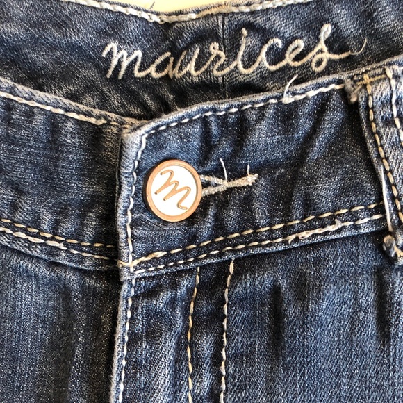 LIKE NEW Maurice’s 9/10 LONG jeans! - Picture 2 of 5